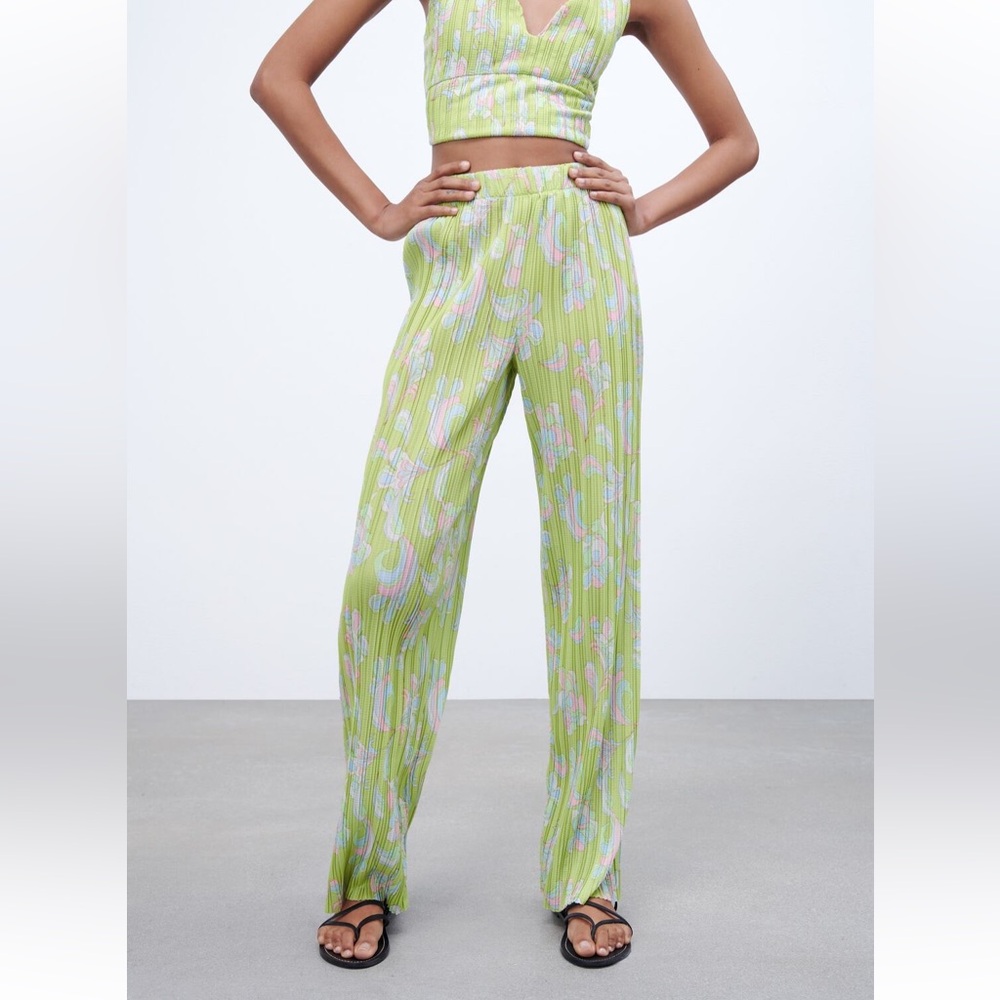 ZARA PRINTED PANTS WITH PLEATS